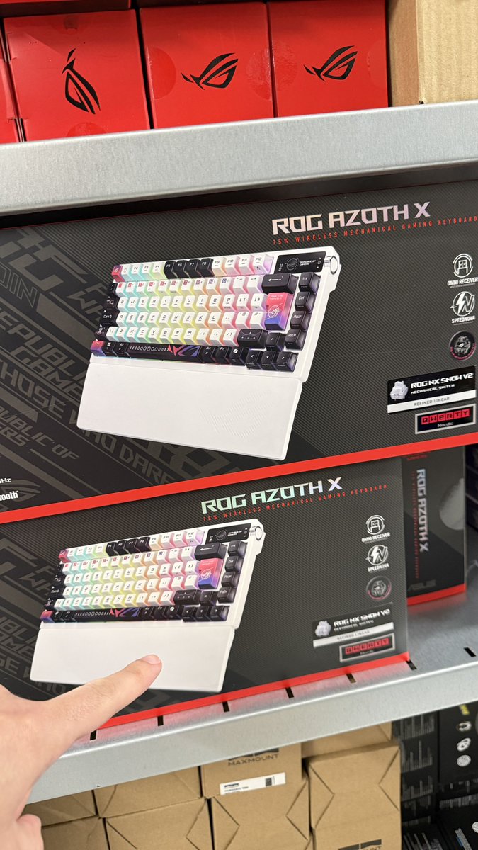 MaxGaming tweet media