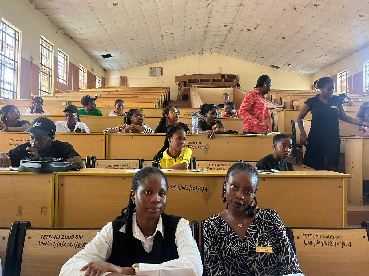 TFIS_UNN's tweet photo. Shots of our Associates enjoying the meeting! You just had to be there! 

#StudentFinanceSociety
#TFISUNN
#Finance https://t.co/GfoiV2icg7