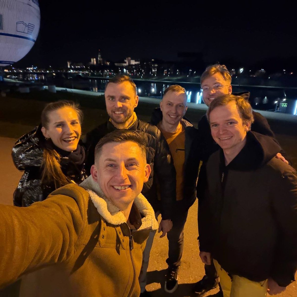 Binance Angels tweet media