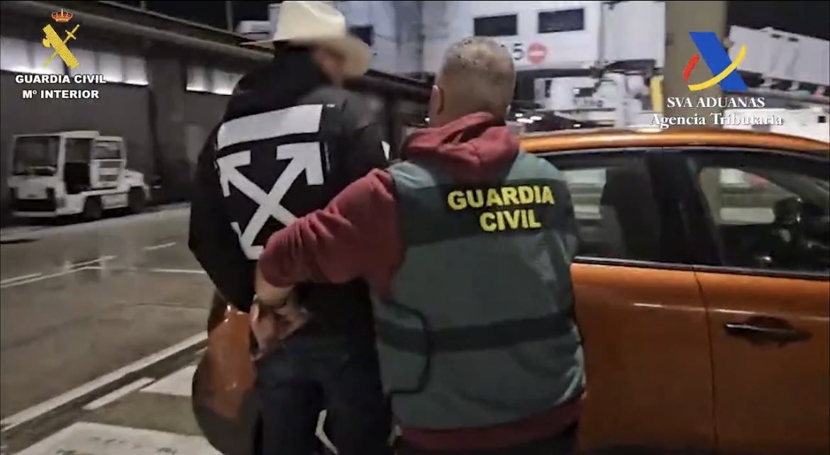 ArgandaActual tweet media