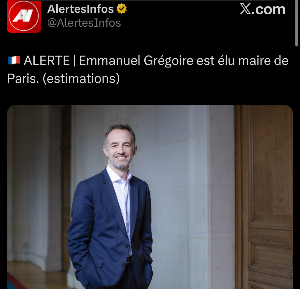 P l u t o n i e n n e 🌑 tweet media