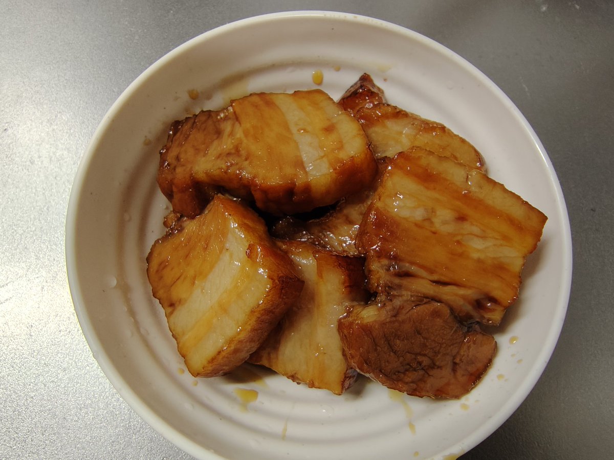 bruntsienna's tweet photo. 角煮作ったけど。ぱっと見焼豚やね https://t.co/lNJQRhPQDp