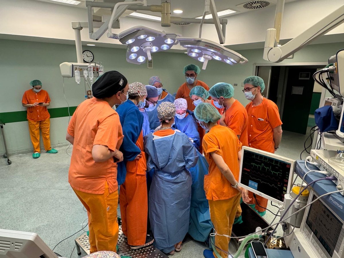 aecirujanos tweet media