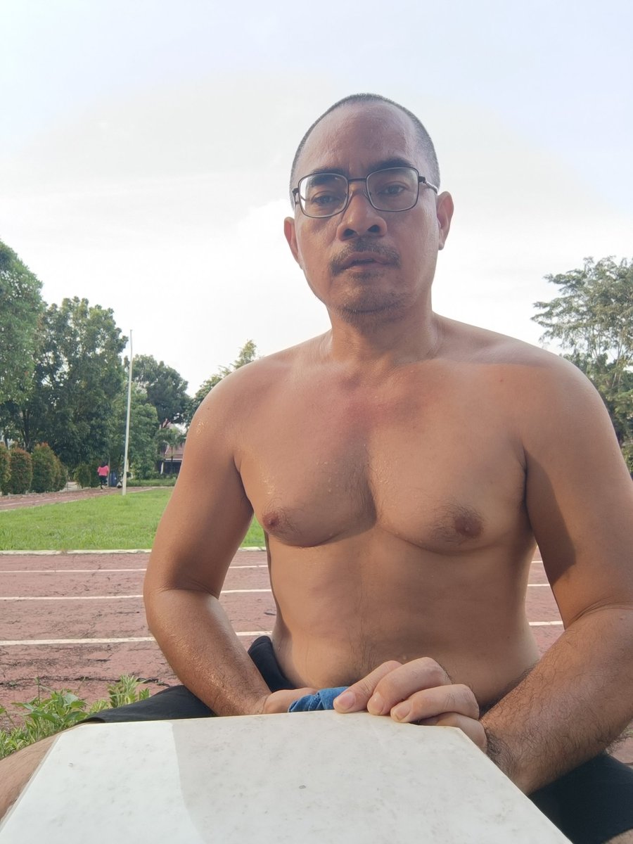 Mulai sorw ininakan mulai kembali rutin jalan sehat,kalistenik,HIIT &amp; yoga setelah selesai 4 bulan pengobatan mata.  Dokter bilang hasilnya baik.