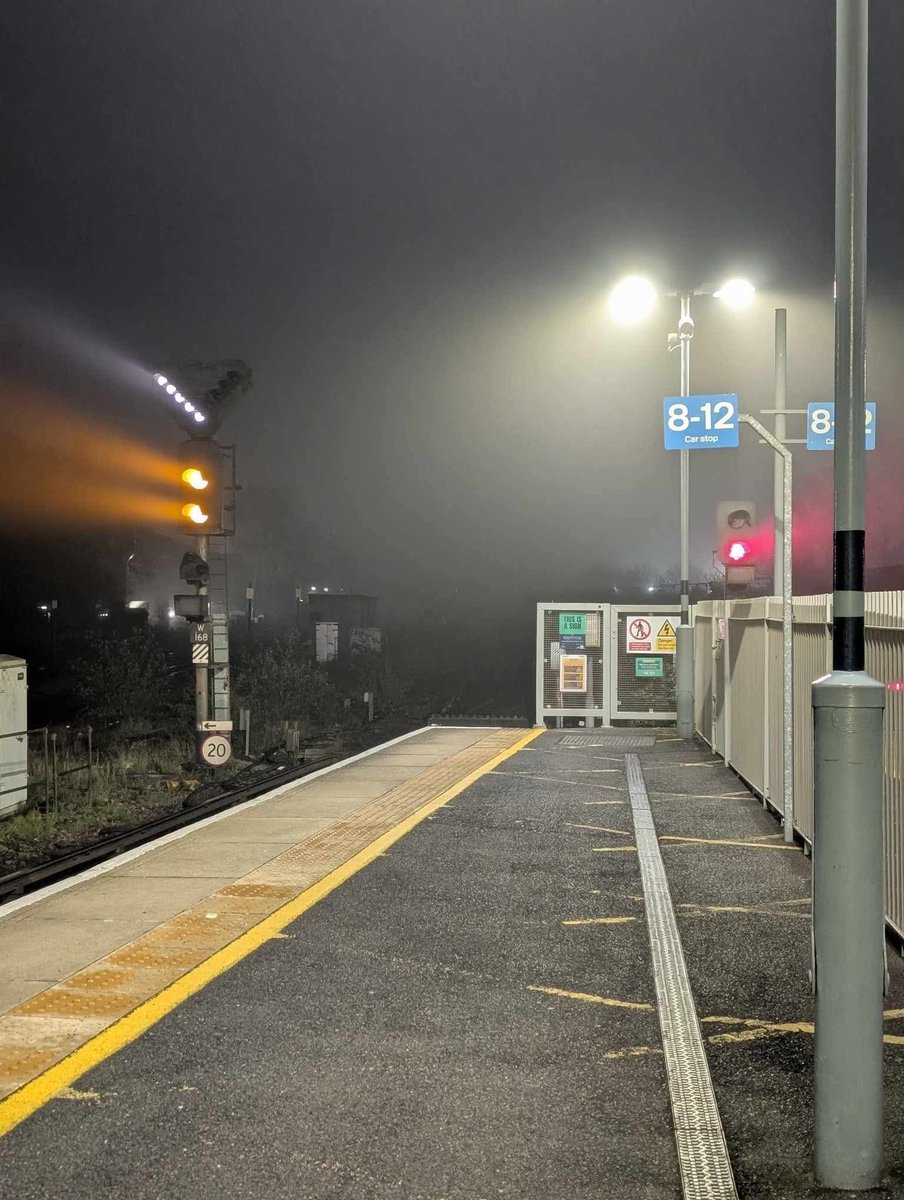 Signal of the Day 🚦🚥🚂 tweet media