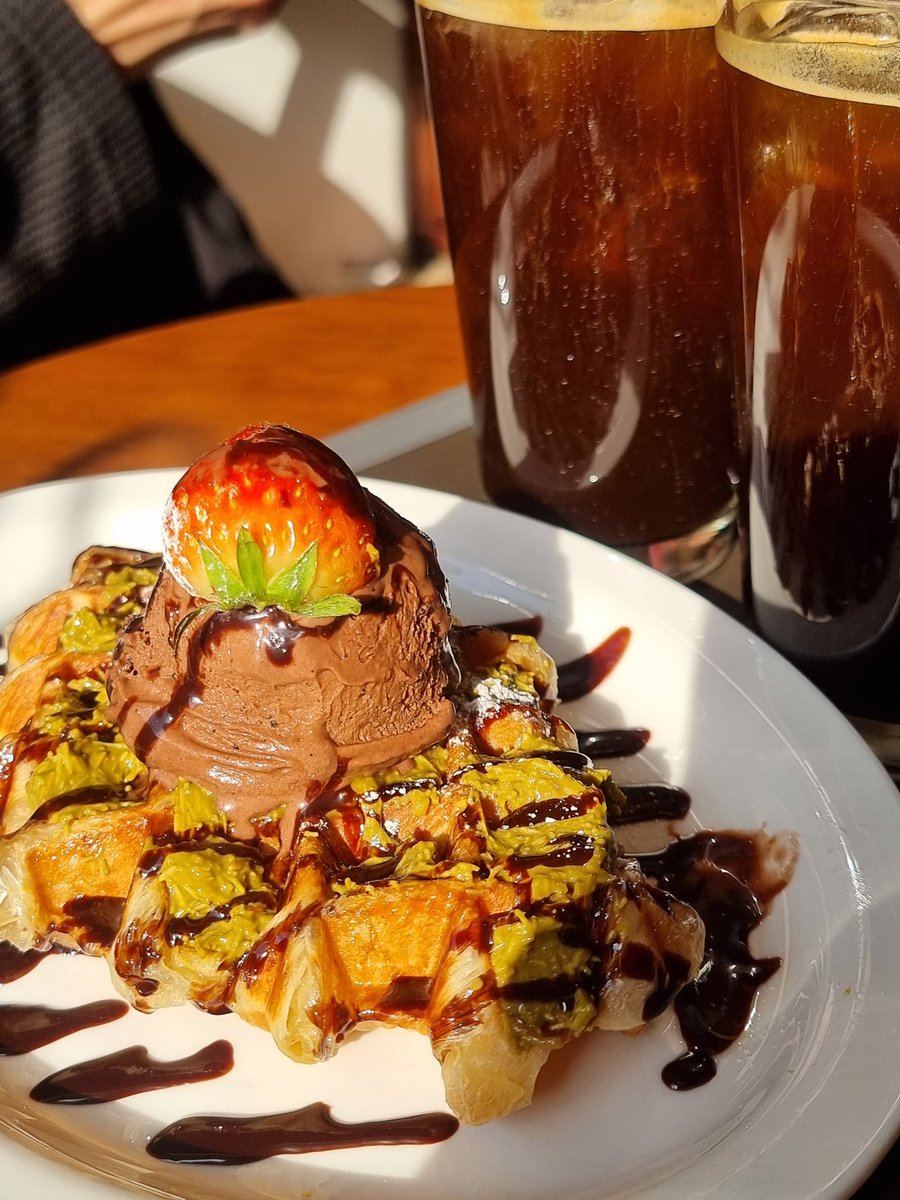 꿀벌깽이 tweet media