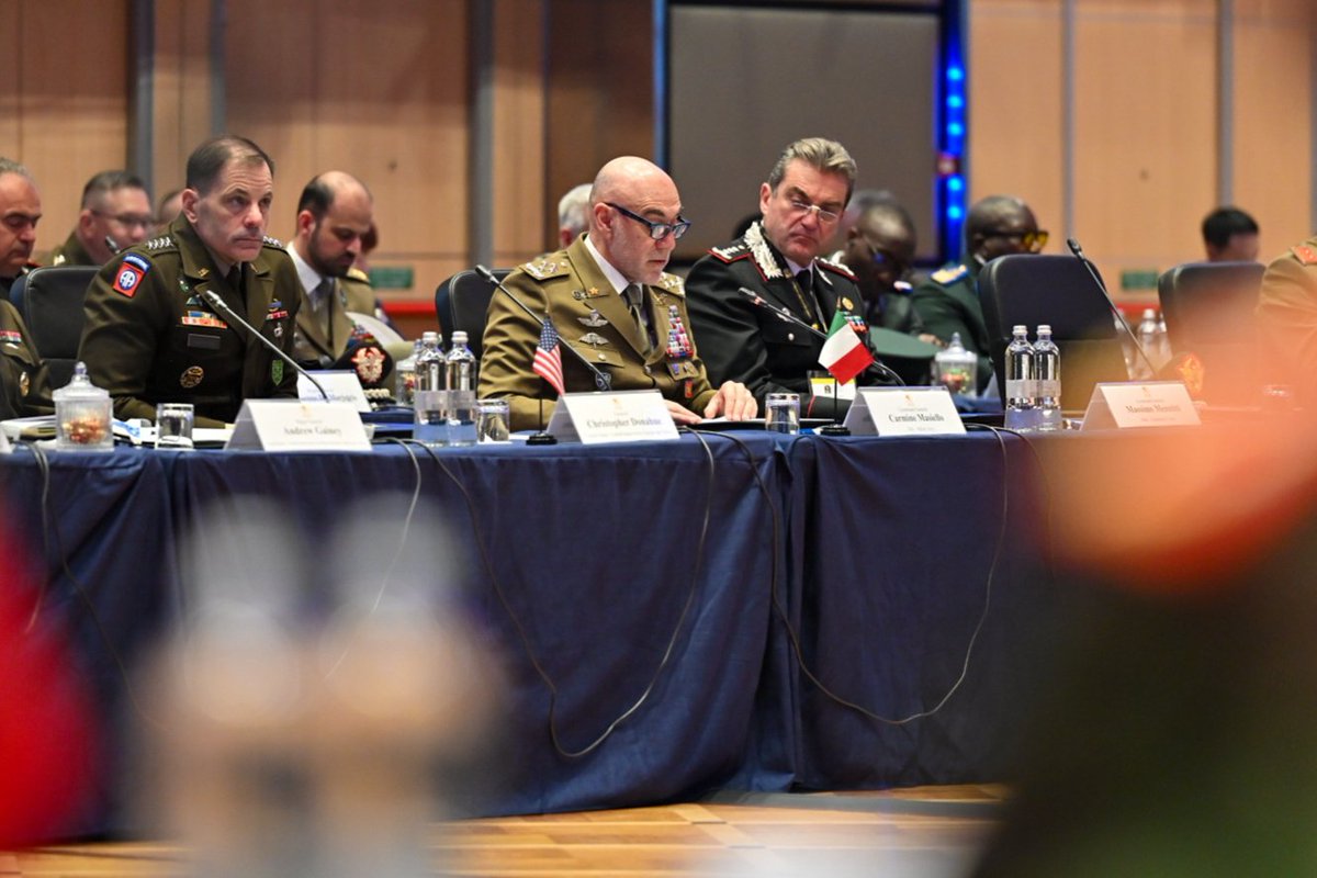 Esercito's tweet image. African Land Forces Summit (Roma, 23 marzo 2026)
Il Capo di SM dell’#Esercito, Gen.C.A. Carmine #Masiello, è intervenuto all’ALFS, organizzato da SETAF-AF sul tema “Rafforzare la sicurezza condivisa attraverso l’#intelligence, l’#innovazione e l’#industria”.
L’evento ha riunito i
