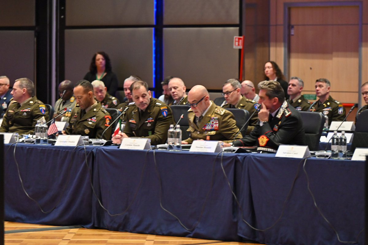 Esercito's tweet image. African Land Forces Summit (Roma, 23 marzo 2026)
Il Capo di SM dell’#Esercito, Gen.C.A. Carmine #Masiello, è intervenuto all’ALFS, organizzato da SETAF-AF sul tema “Rafforzare la sicurezza condivisa attraverso l’#intelligence, l’#innovazione e l’#industria”.
L’evento ha riunito i