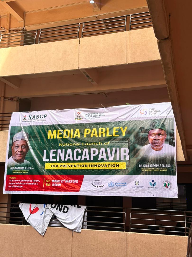 Labcoat Girl🔬🥼💉🩸 tweet media