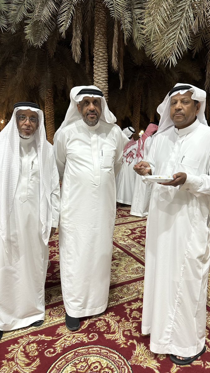 guwinem's tweet photo. من اجتماع المعايدة بالأحساء https://t.co/uPeLnbuk5A