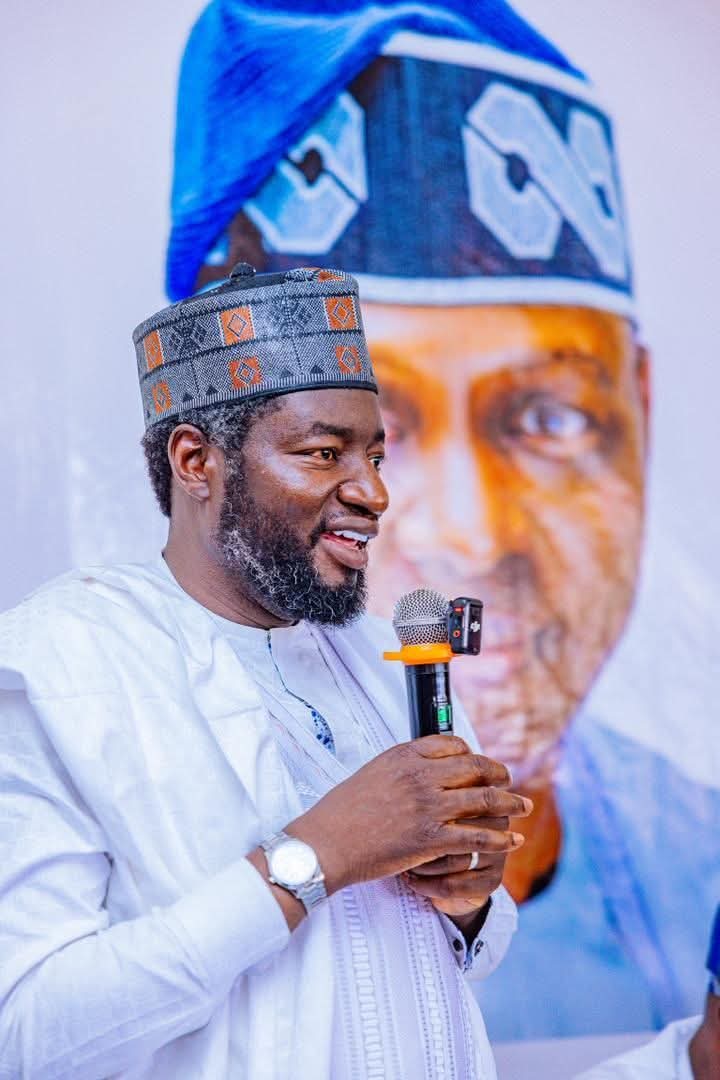 M. G. Gonet tweet media