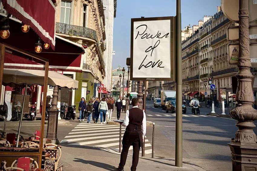 NewsCelineDion tweet media