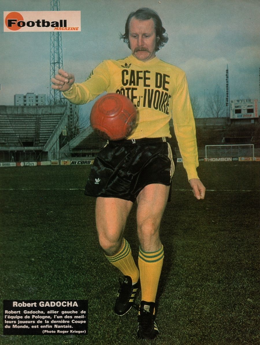 ROBERT GADOCHA 🇵🇱
Gadocha spent the majority of his career with Legia Warsaw before becoming the first Polish player legally permitted by the government to move to a Western European club before age 30.
Pictured with <a href="/FCNantes/">FC Nantes</a> ( 1975-77 ) 
He earned 62 caps and scored 16 goals