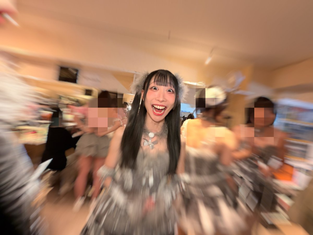 あざらしと同じくらい目が大きい私 tweet media