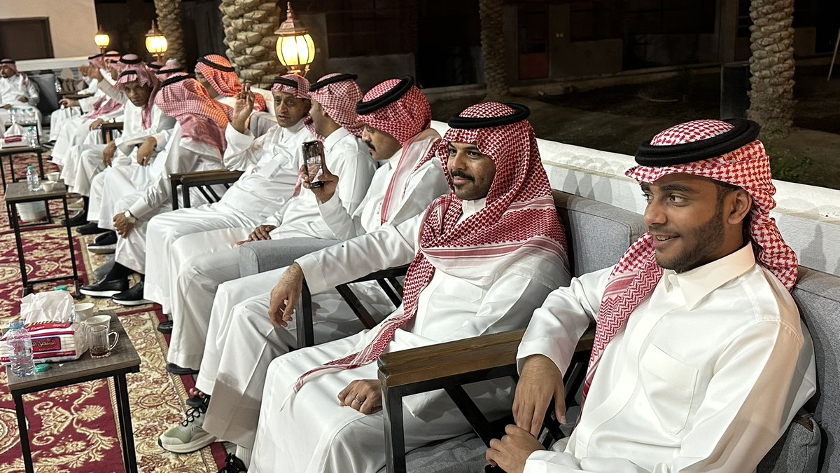 guwinem's tweet photo. من اجتماع المعايدة بالأحساء https://t.co/vx9ymdmY3b