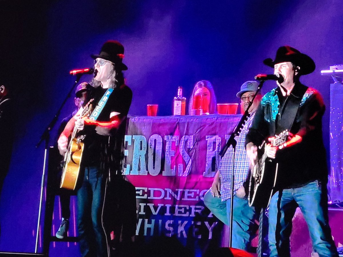SheilaMoon089's tweet photo. @BigKennyTV Had fun on Saturday!  Y'all laid it down and then some! https://t.co/KPtPipjHtS