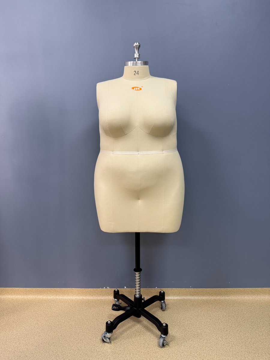EvaLing07's tweet image. Every bride deserves a perfect wedding gown | Junmei JM Size 24 dress form empowers plus-size wedding dress customization, precise design, unlimited romance💖
#CurvyBride #CustomWedding #JunmeiDressForm #EveningDressDesign