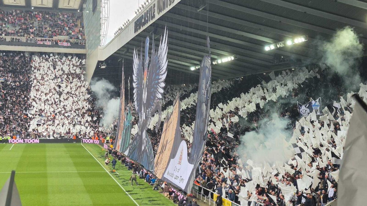 That display deserved a much better result and performance on the pitch!!! 

Credit to Wor Flags again they are Phenomenal!!!
