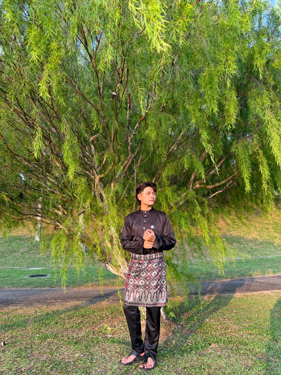 hakim0n0's tweet photo. Happy Eid everyone 🖤 https://t.co/HPb4zMcd62