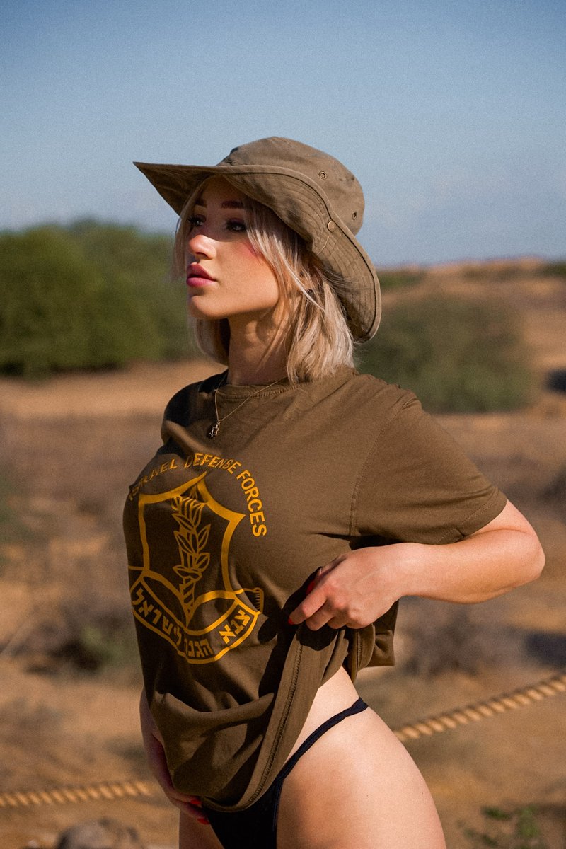 Gun Waifu tweet media