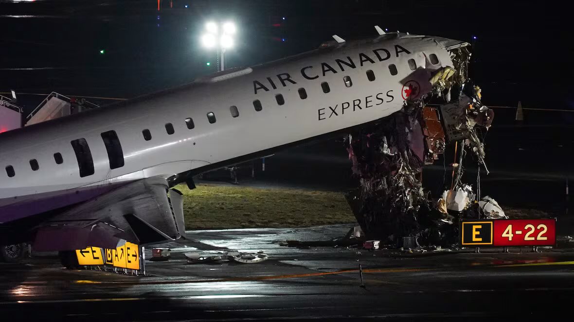 tayefahmd's tweet photo. This is tragic. Pilot and co-pilot killed. https://t.co/QW9X42FXpA
