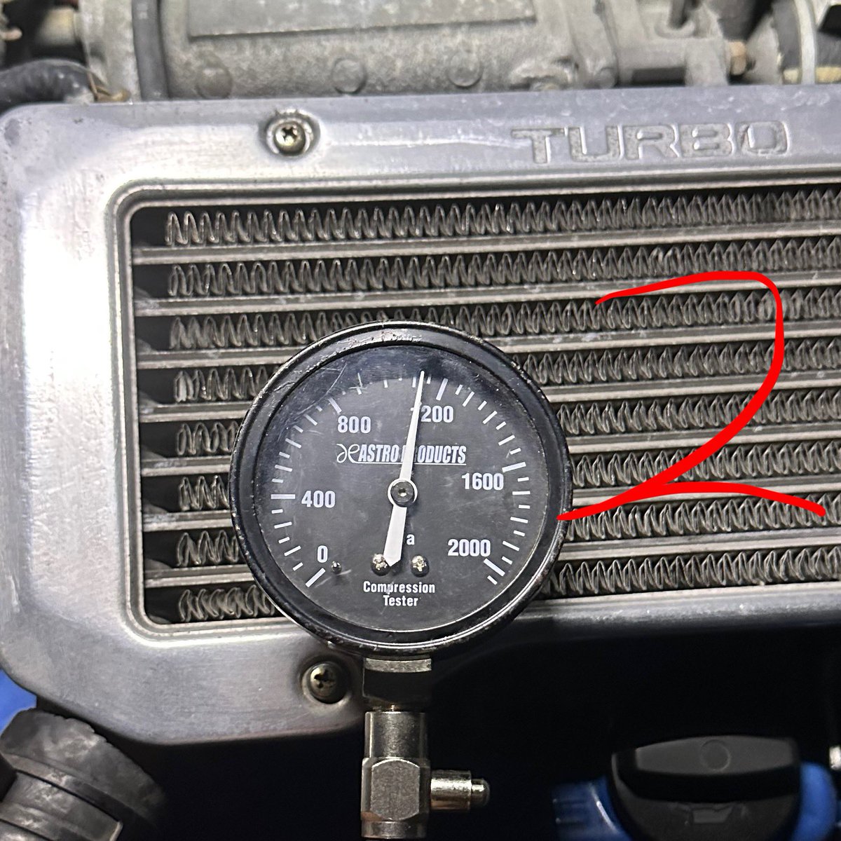 頭のネジが外れてるねじさん tweet media