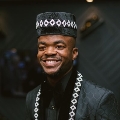 Lindokuhle_Mash's tweet photo. A big thank you to Jojo and Uyanda we appreciate you guys as the Querators and Thammeli family 🥹🫂

#BBMzansiS6 https://t.co/VEJuYO7Ny8