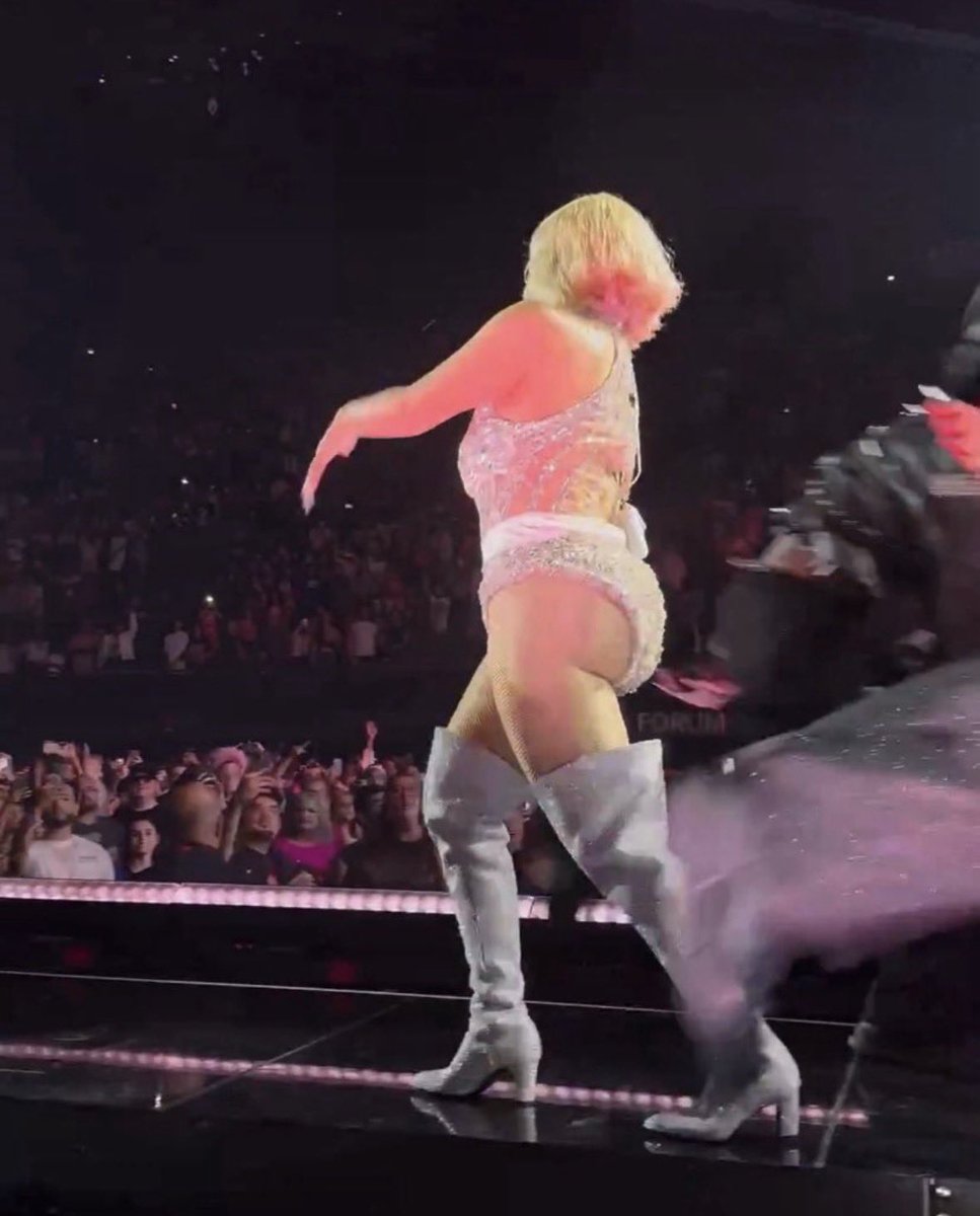 stuncalis tweet media