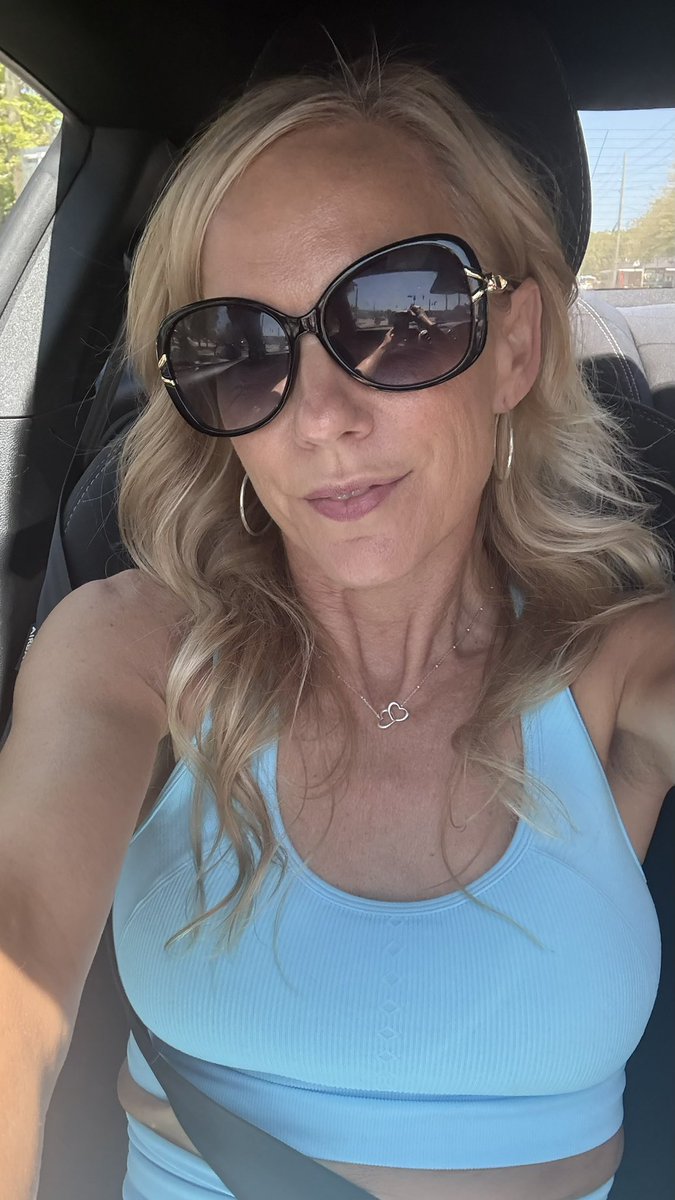 Professor Bella Bare Chicago Exxxotica tweet media