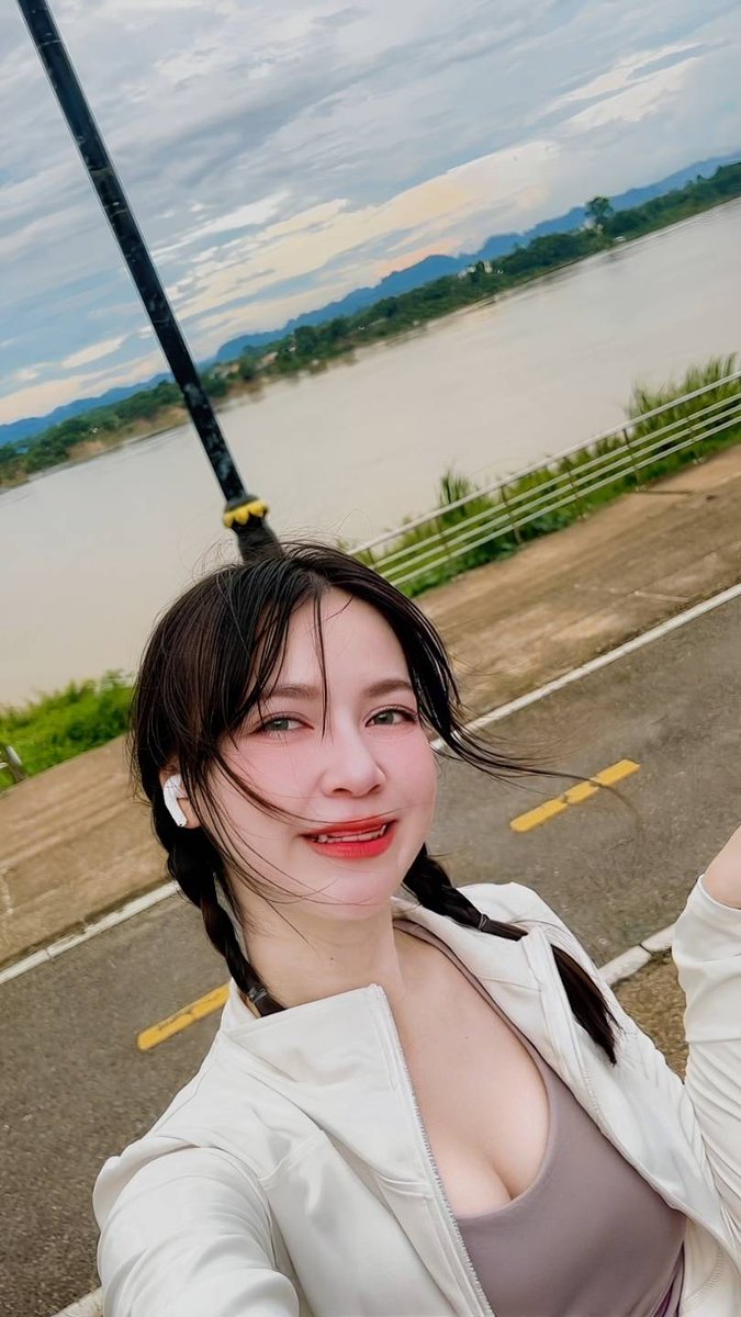 หาวทั้งวัน tweet media