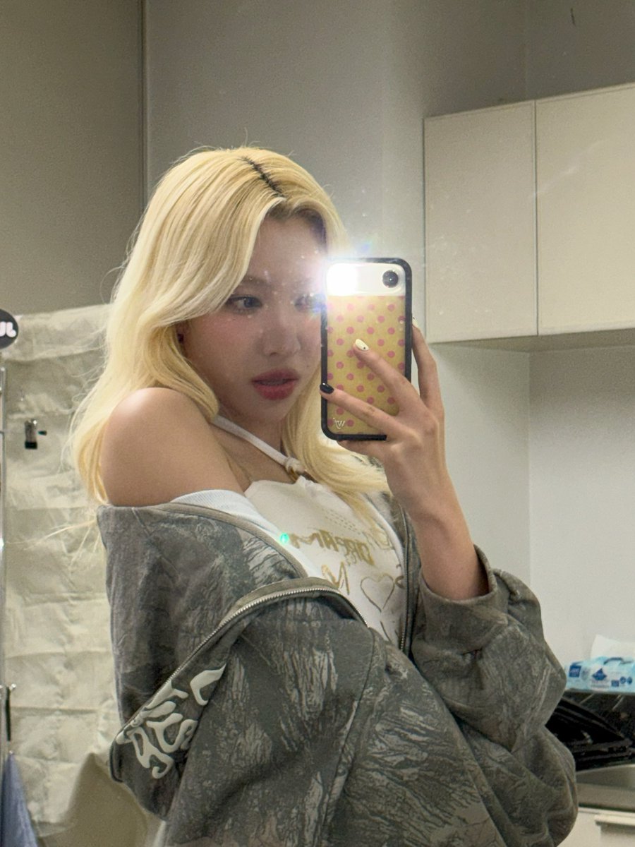 ArchiveXG tweet media