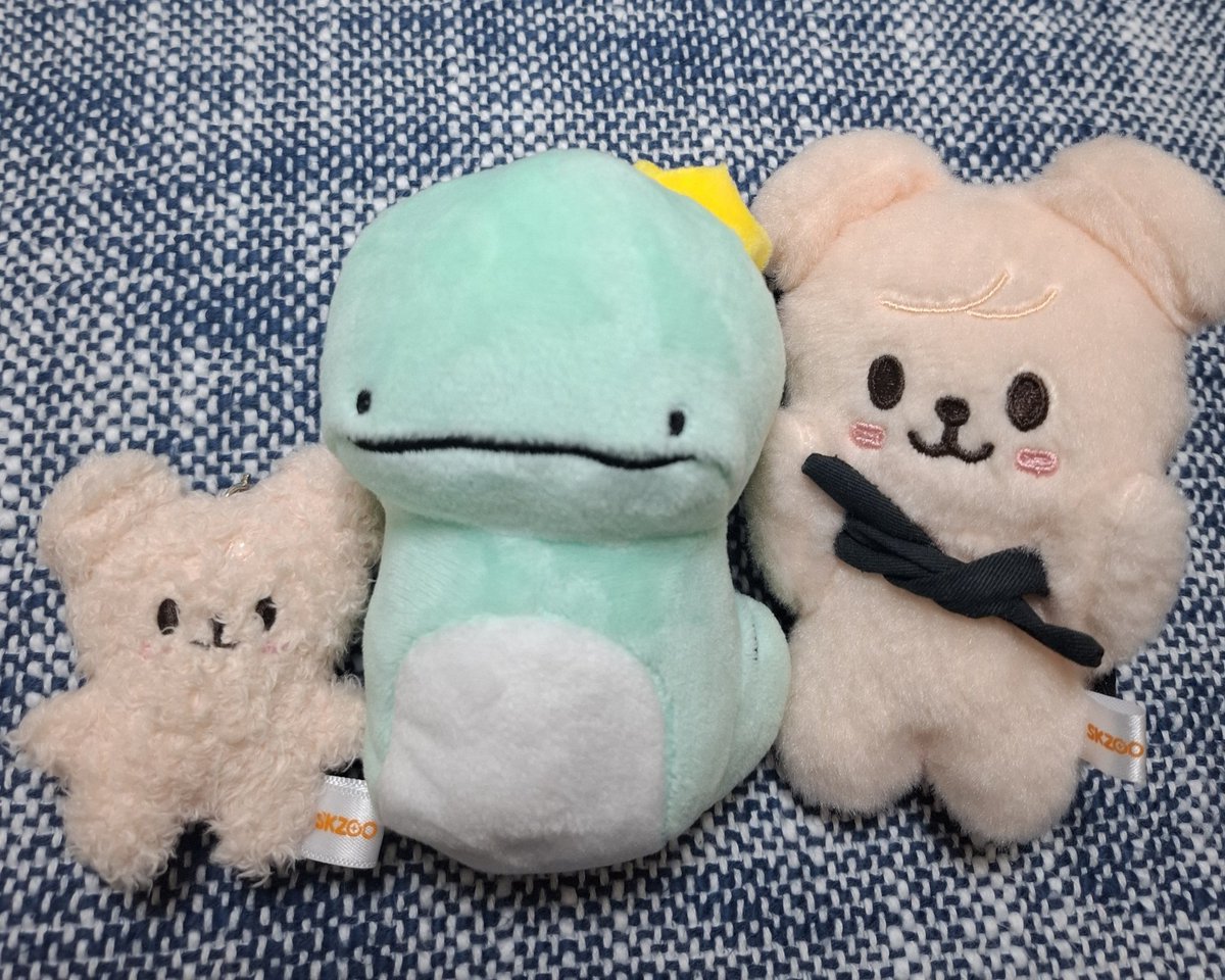 🍼🐶「ちゃにどらさん」
🐉「？」
🍼🐶「おっきいぱぴむに、ぱわーあげる」
🐉「？？」
🐶「きっとペンミでおっきなパピームがすんちゃんのお手伝いしてくれるから、パワーを送らないとね！」
🍼🐶「ぱわ〜」
🐶「パワー！」