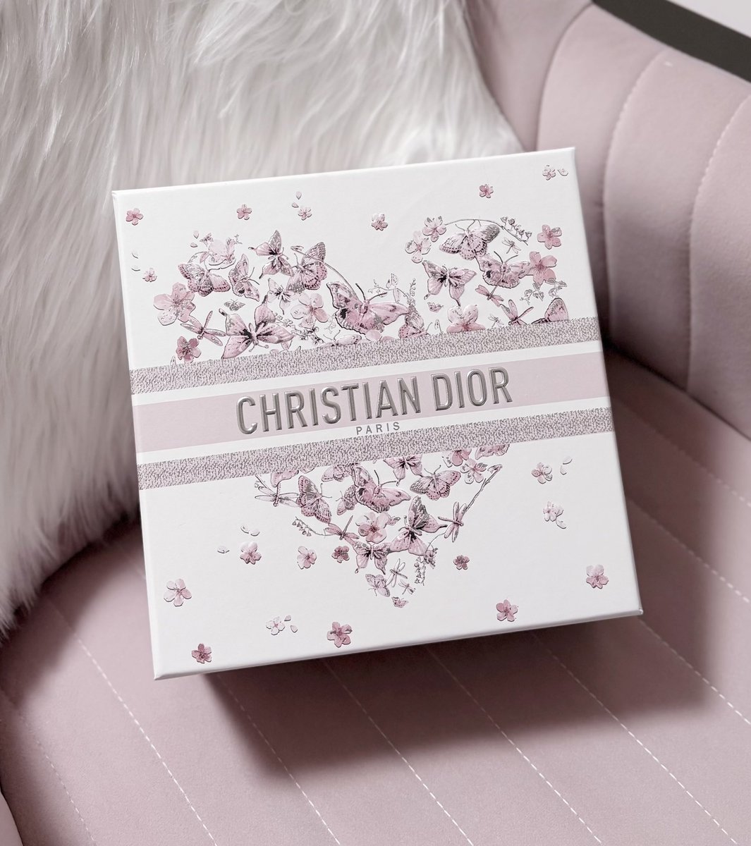 𝓜 ྀི tweet media