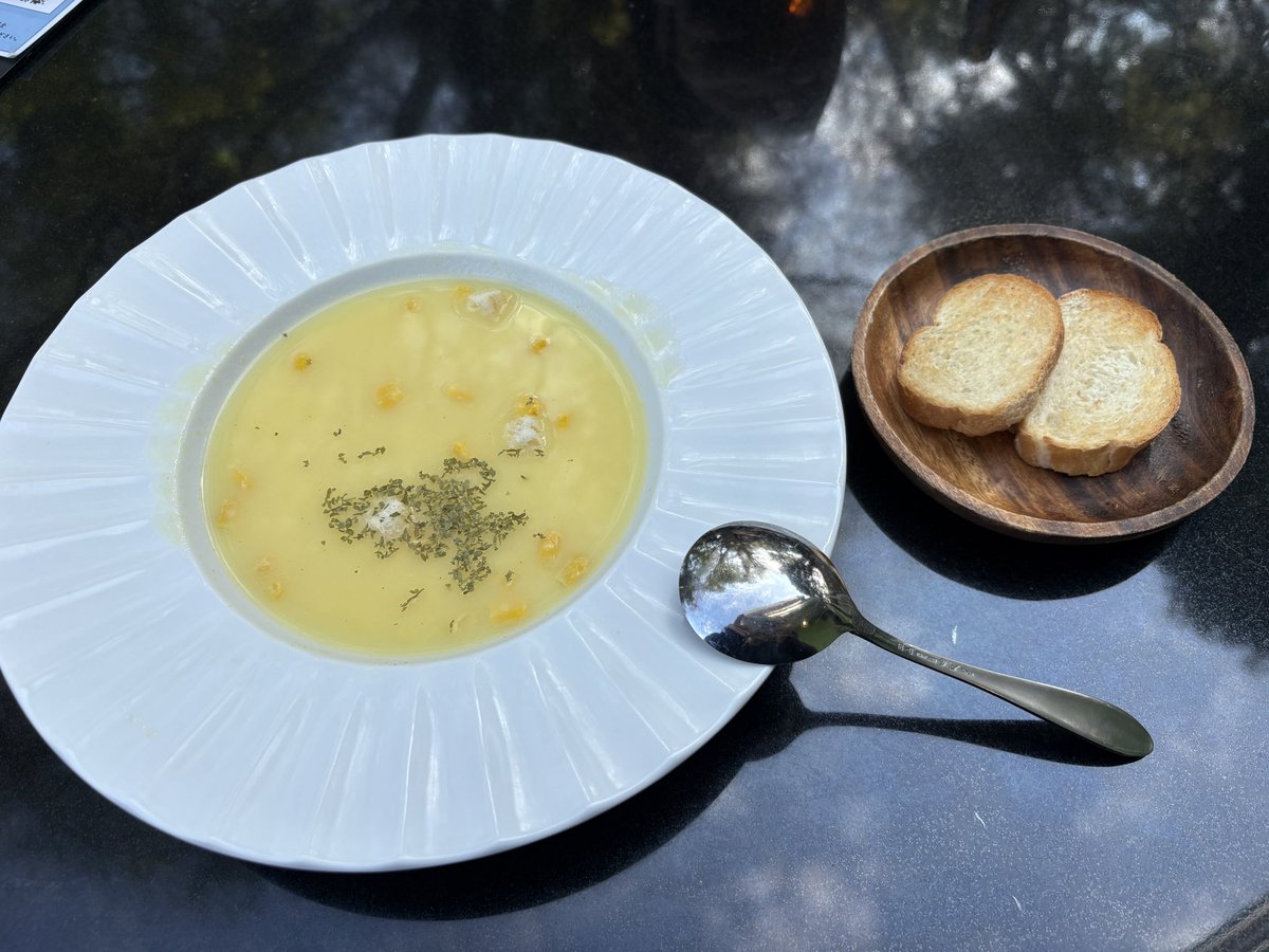 あおい tweet media