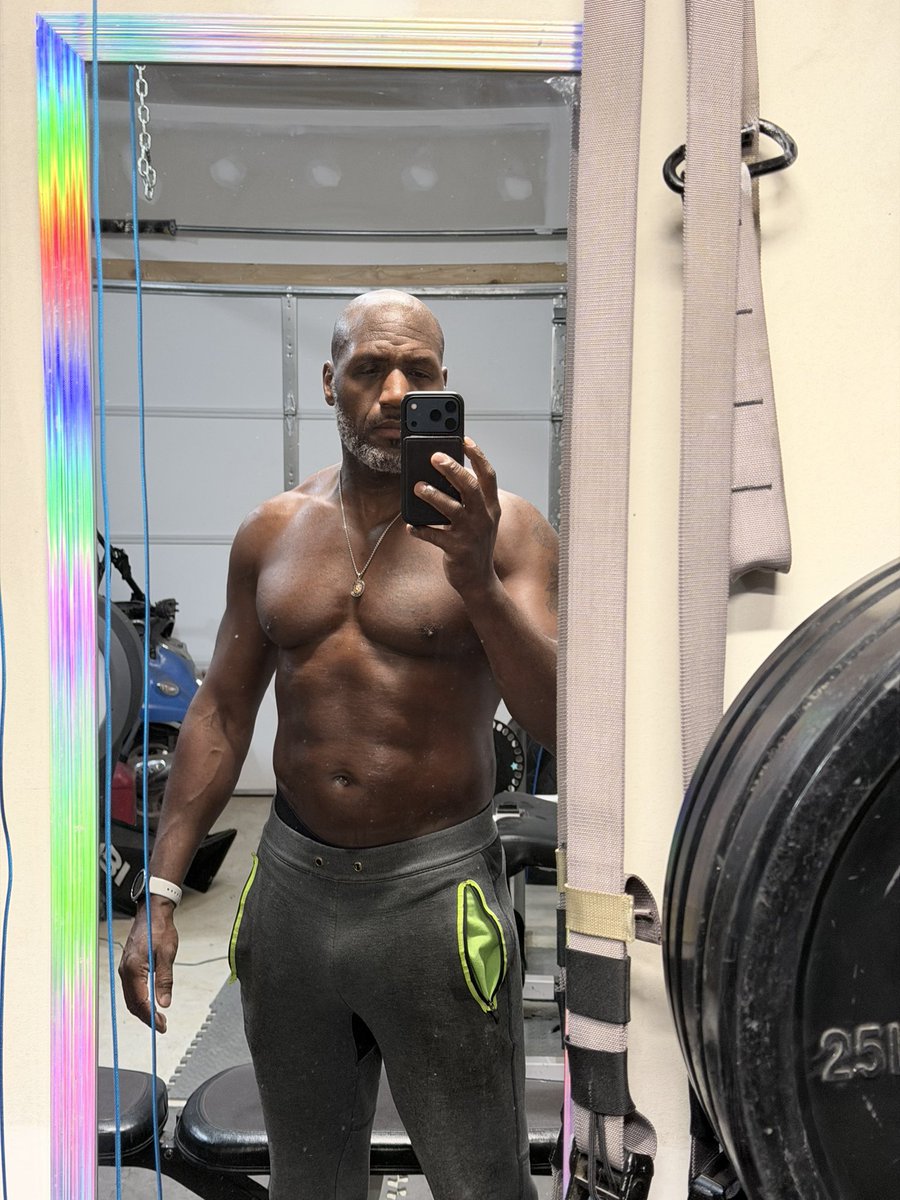 The Mike Jones 👑 Miami 3/12 - 3/15 tweet media