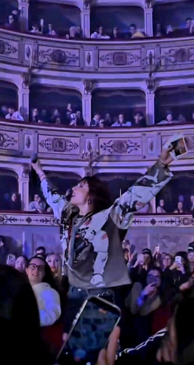 Angelina Mango TOTAL 🥭 tweet media