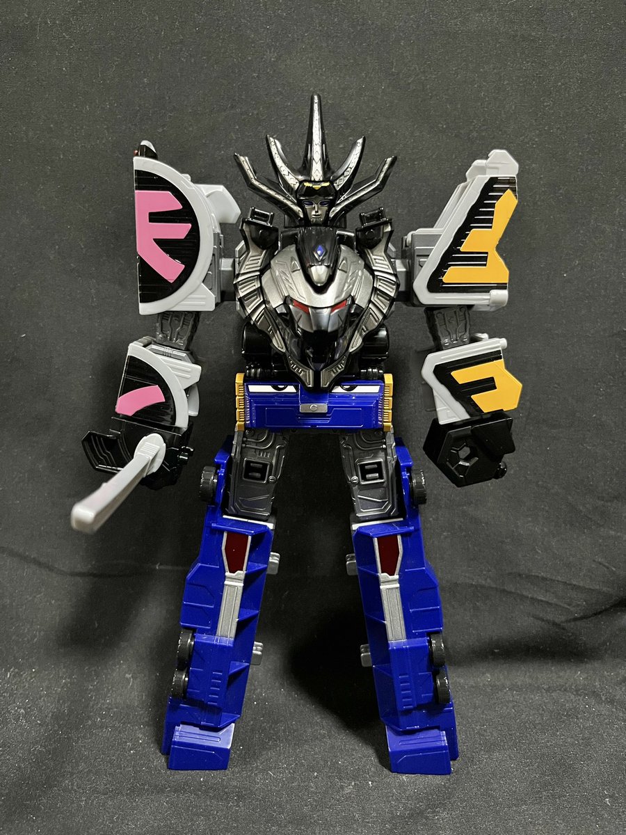 esdD9jiQwXvx9Zq's tweet photo. #DXROBO_UNIVERSE
ブラックガオキング換装 https://t.co/nny3KTZJI0