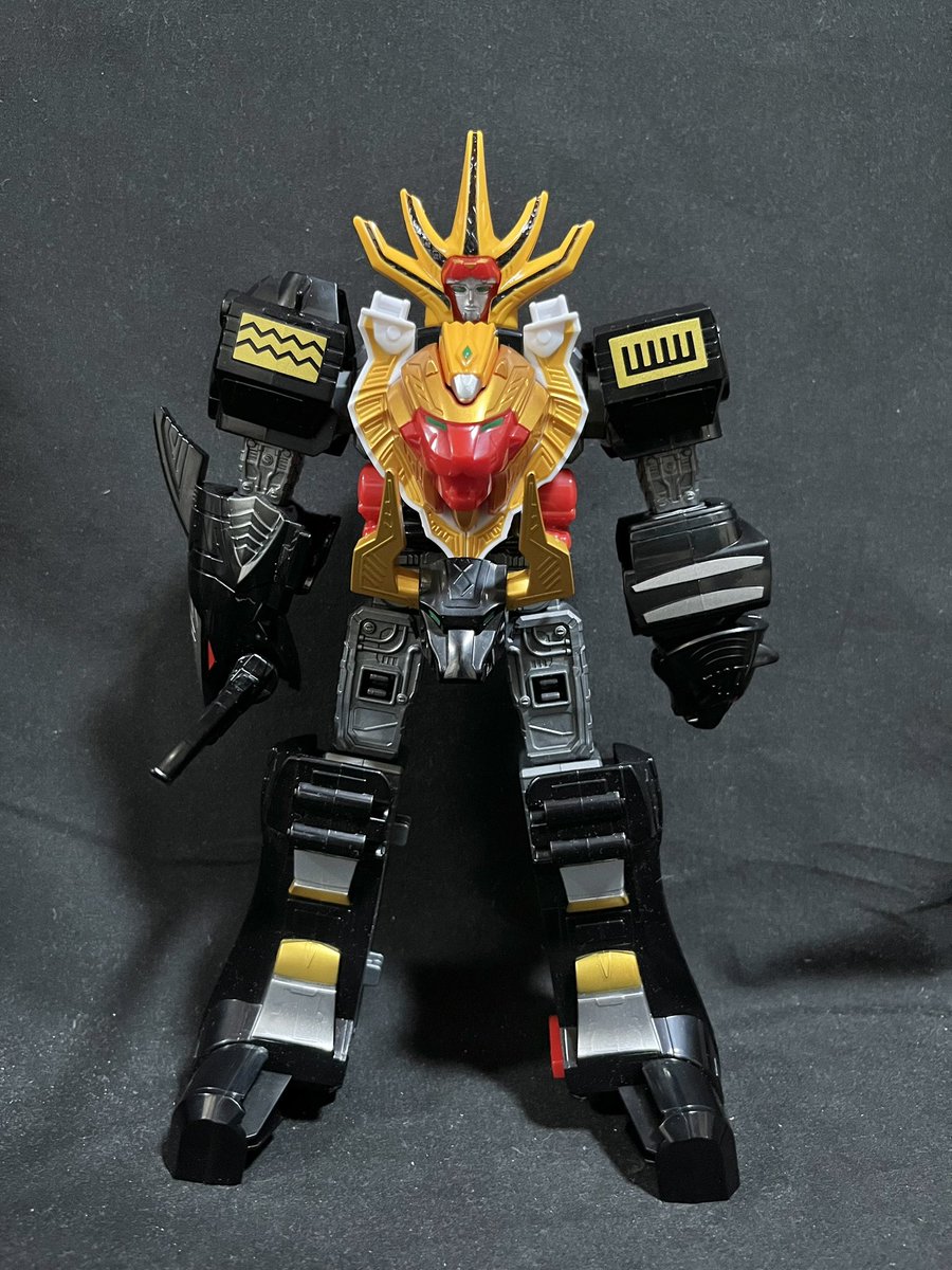 esdD9jiQwXvx9Zq's tweet photo. #DXROBO_UNIVERSE
ブラックガオキング換装 https://t.co/nny3KTZJI0