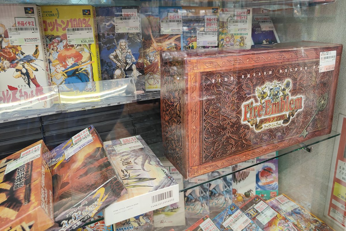 GENIUS_SA7MATO's tweet image. 3/23 スーパーファミコン 駿河屋日本橋本館
ちょっと変わってた微妙😅
ジャンクに目を引くものがなかった…
品出しのタイミングに遭遇したい🤤

#レトロゲーム #SFC #中古ソフト