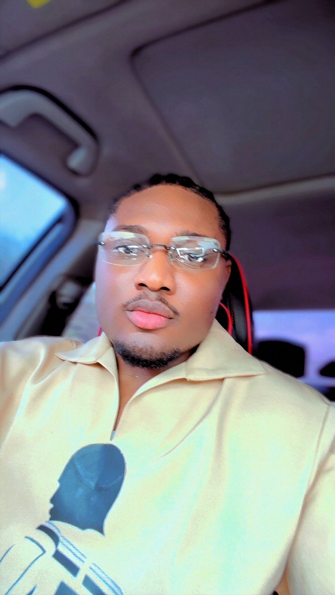 Crypto Godwin tweet media