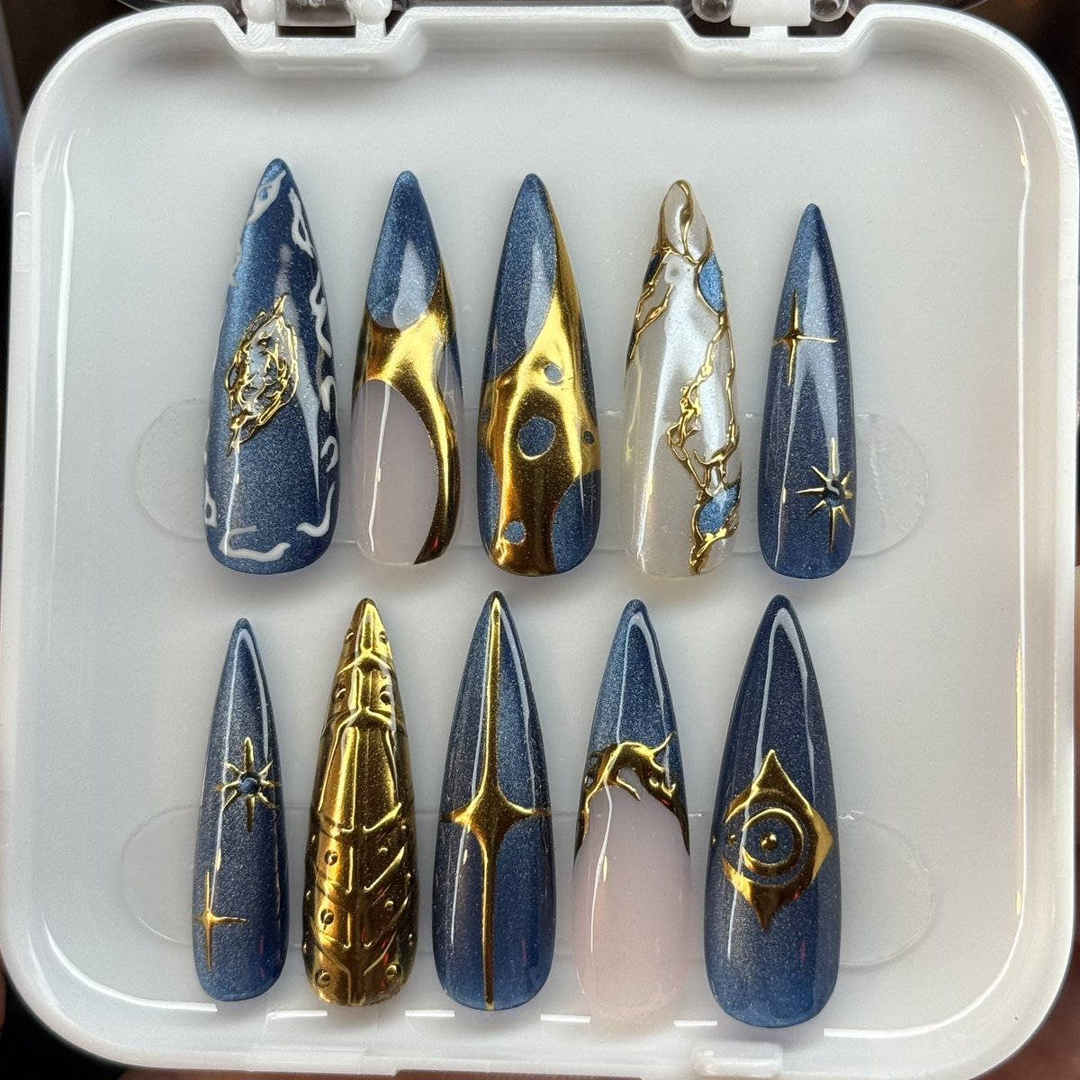 sasha✨ tweet media