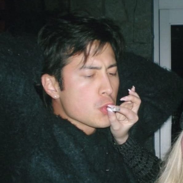 HUDCON420's tweet photo. thank god cigarettes don't harm you if you're pure of heart https://t.co/SpDF2LlxAU