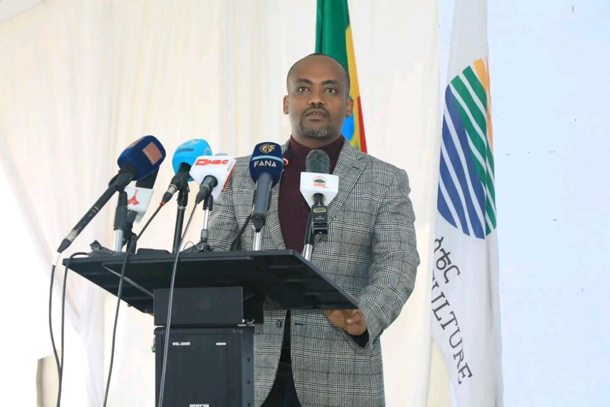 RTenfrancais's tweet photo. 🇪🇹 #Éthiopie : accélération agricole

L’Éthiopie a déployé pour plus de 14,6 millions de dollars d’équipements agricoles à travers ses régions, dans le cadre de la modernisation du secteur.

Source : réseaux sociaux https://t.co/Kr7asDSe2W
