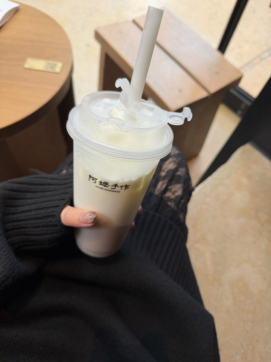 พั น ด า ว 🥚 tweet media