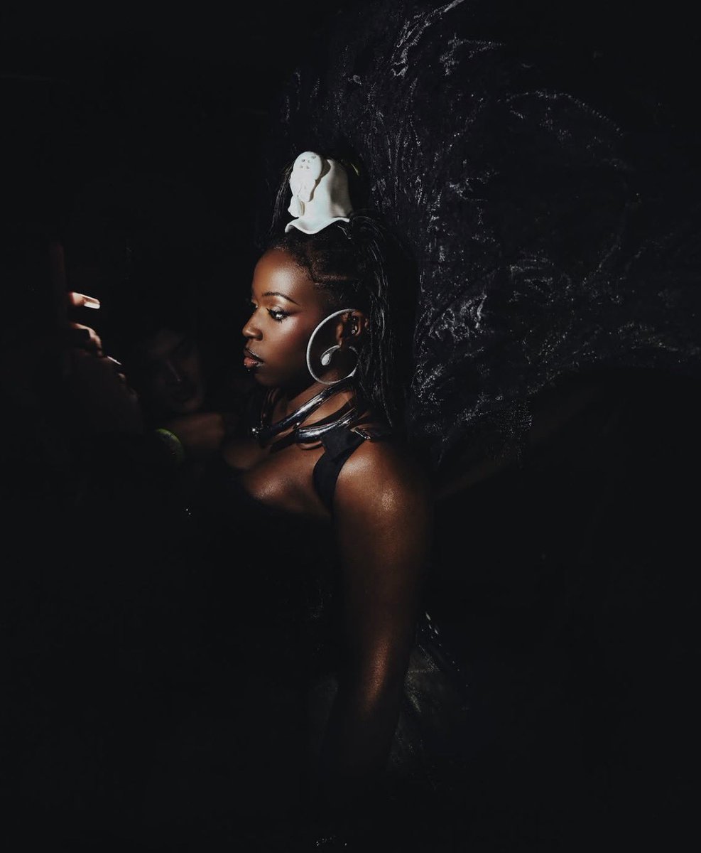 Theodora World tweet media