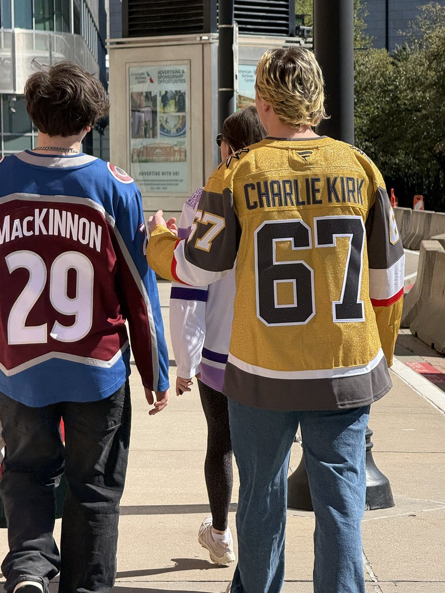 CHARLIEXBOX tweet media