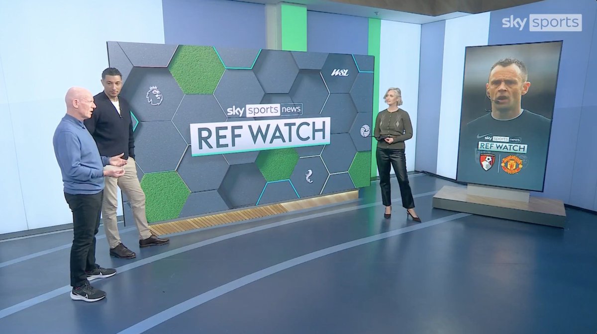 If even Dermot Gallagher thinks Stuart Attwell made a mistake, that tells you everything: “I think they're both penalties and I think the problem that happened is not giving that one, it manifests itself later because the second one is also a goal scoring opportunity.

So their