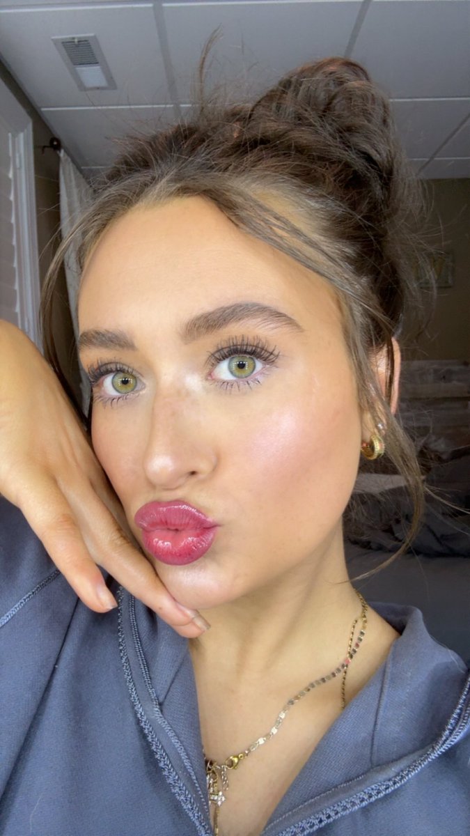 Lauren Maxwell tweet media