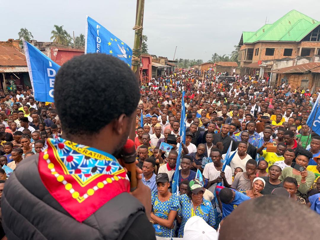 À Djoko Punda dans le territoire de Luebo au grand Kasaï, le pdt national du Front des Indépendants pour la Démocratie Chrétienne, FIDEC, Mardochée Nsele insiste : Félix TSHISEKEDI a une mission et non un mandat. Il a partagé son message devant une foule immense venue l'écouter.