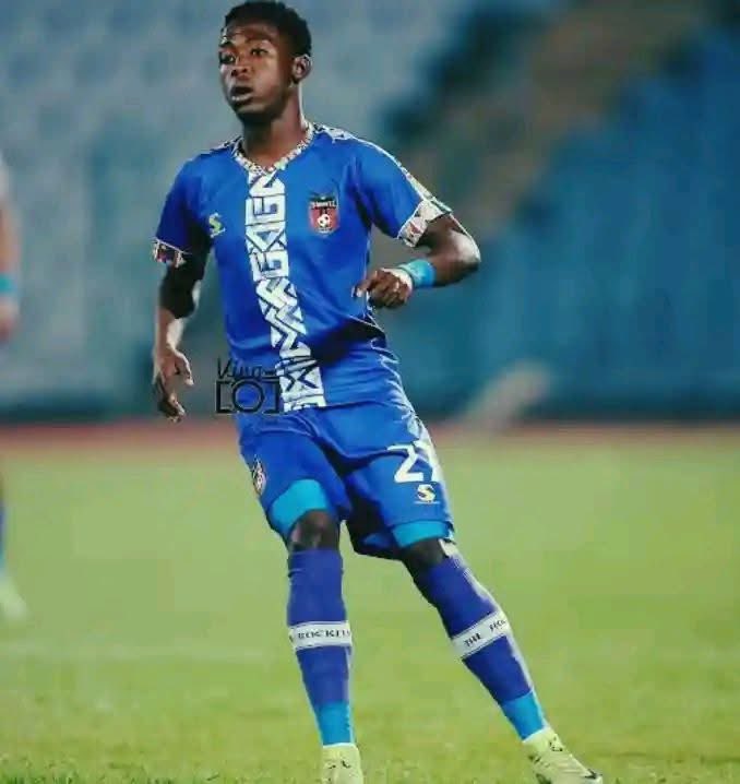 SBUSISO tweet media